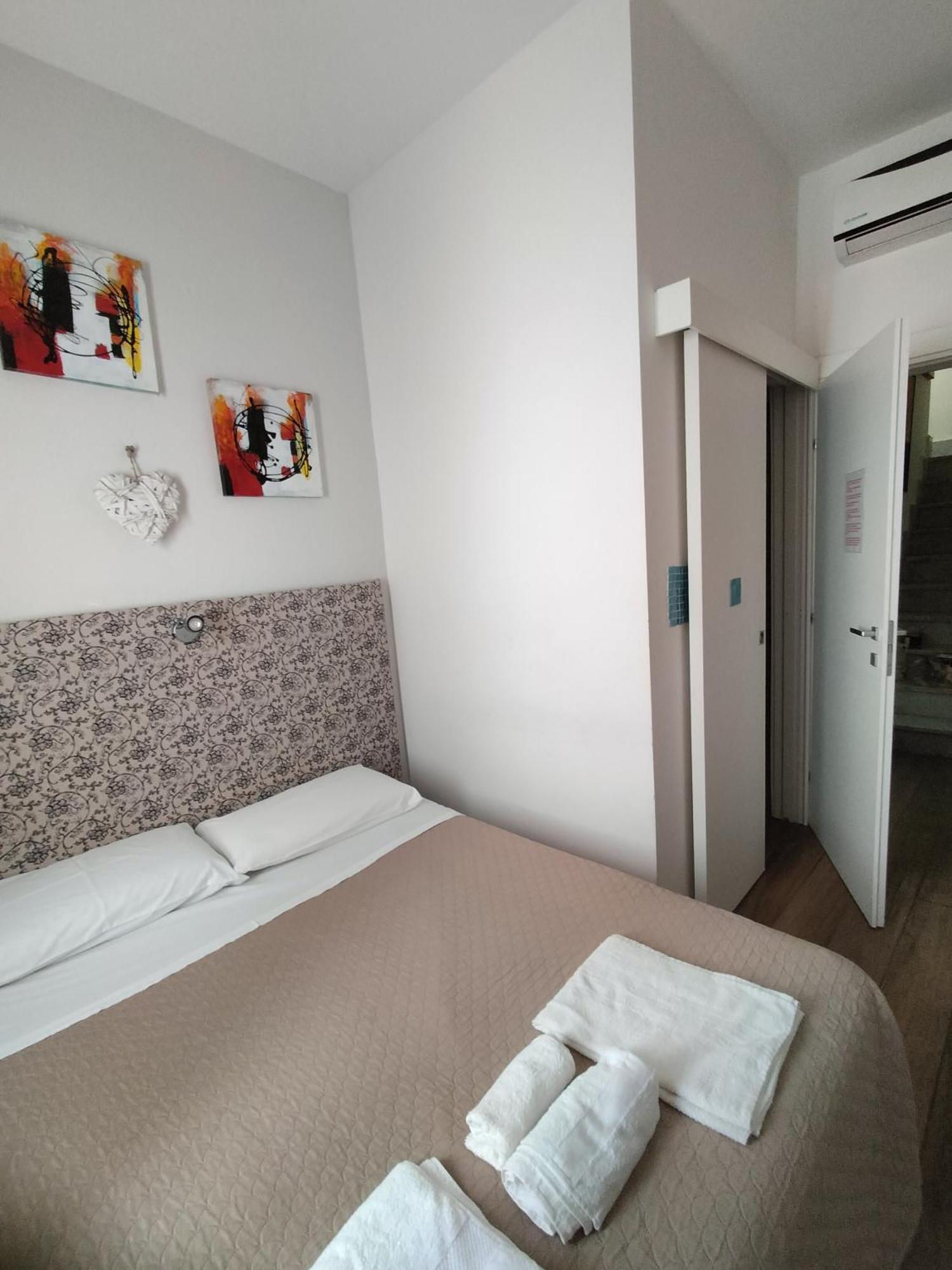 Bed and Breakfast Casa Di Edo Brindisi Esterno foto